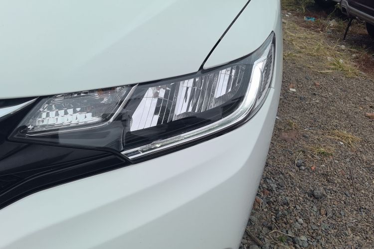 Used Honda Fit 2018 1.5L CVT Comfort Sunroof Version