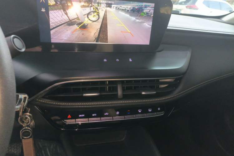 Used Buick Verano 2023 Pro Enjoyment Edition Audio And AC Panel