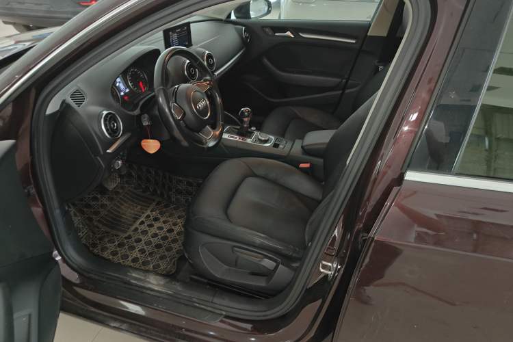 Used Audi A3 2016 Sportback 35 TFSI Ambition Edition Left Front Seat