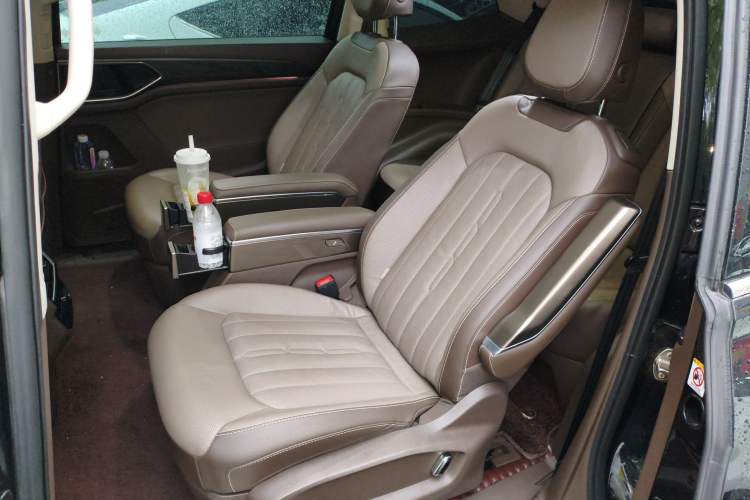 Used Volkswagen Viloran 2022 380TSI Luxury Edition