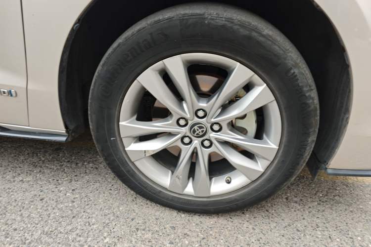 Used Toyota SIENNA 2021 2.5L Hybrid Ultimate Edition