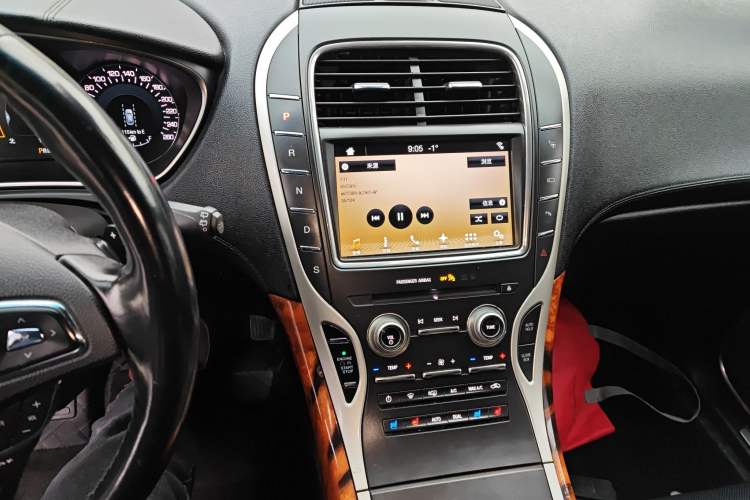 Used Lincoln MKX 2017 2.7T Four-Wheel Drive Prestige Edition