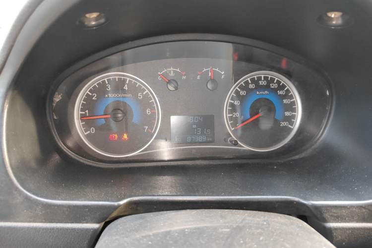 Used Dongfeng Fengon 330 2014 1.5L Manual Utility Version DK15
