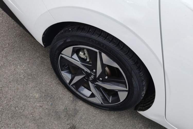 Used Hyundai Elantra 2021 1.5L CVT LUX Prestige Edition Right Rear Wheel Hub