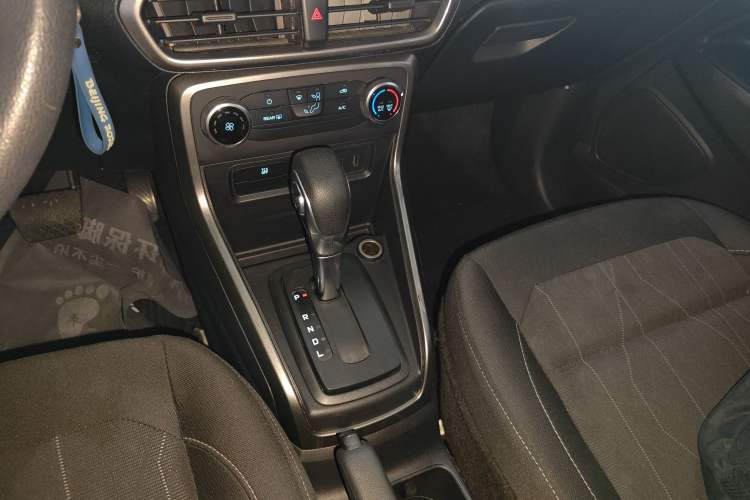 Used Ford EcoSport 2018 1.5L Automatic Platinum Wing Model
