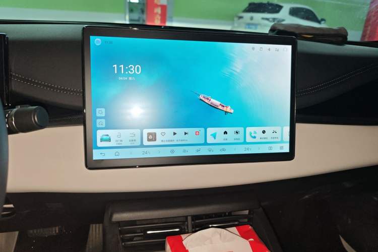 Used BYD Seal 06 New Energy 2025 DM-i Smart Drive 80KM Luxury Model Audio And AC Panel