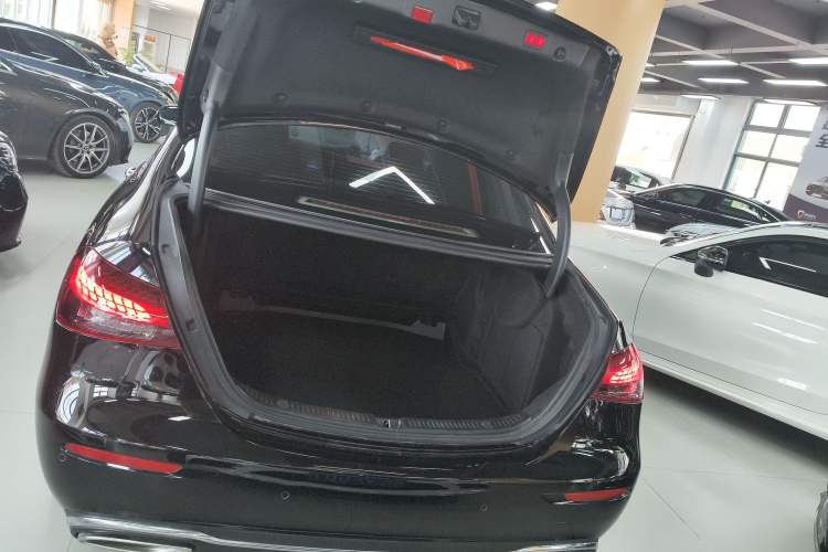 Used Mercedes-Benz E-Class 2022 Updated E 300 L Luxury Edition