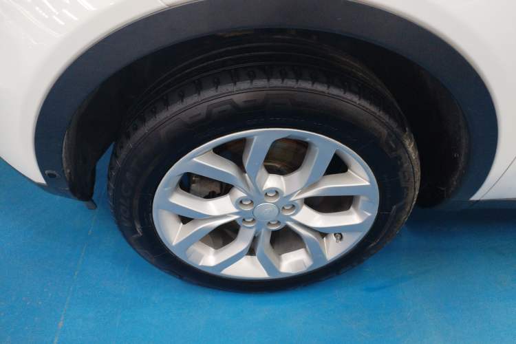 Used Land Rover Discovery Sport 2018 240 PS HSE Version