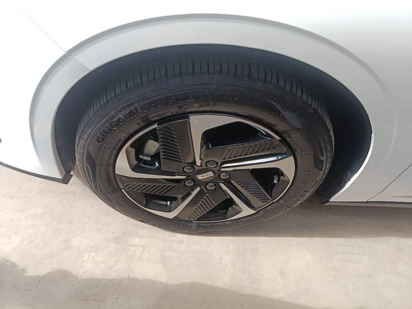 Geely Galaxy L6 2024 125km PLUS Dragon Edition — снимка 10
