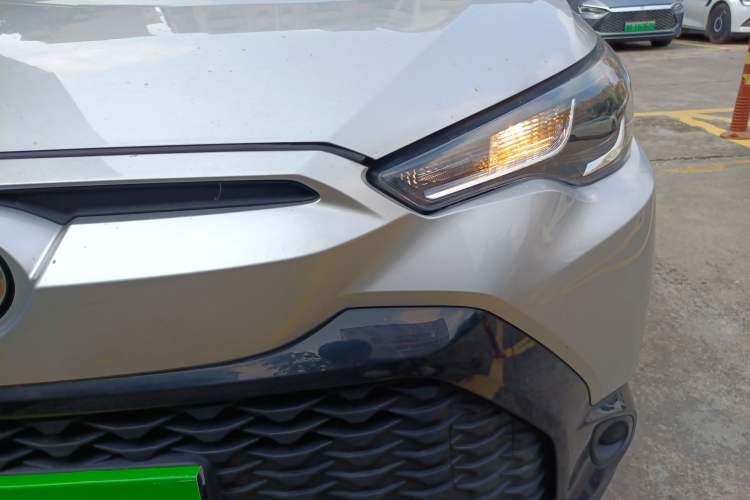 Used Toyota FRONTLANDER 2022 2.0L CVT Elite Edition Left Front Headlight