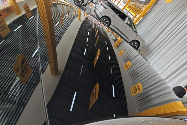 Used Geely Galaxy E8 2025 700 km Long-Range Intelligent Driving Version
