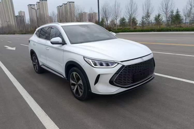 Used BYD Song PLUS New Energy 2021 DM-i 110KM Flagship Model Front Right 45 Deg