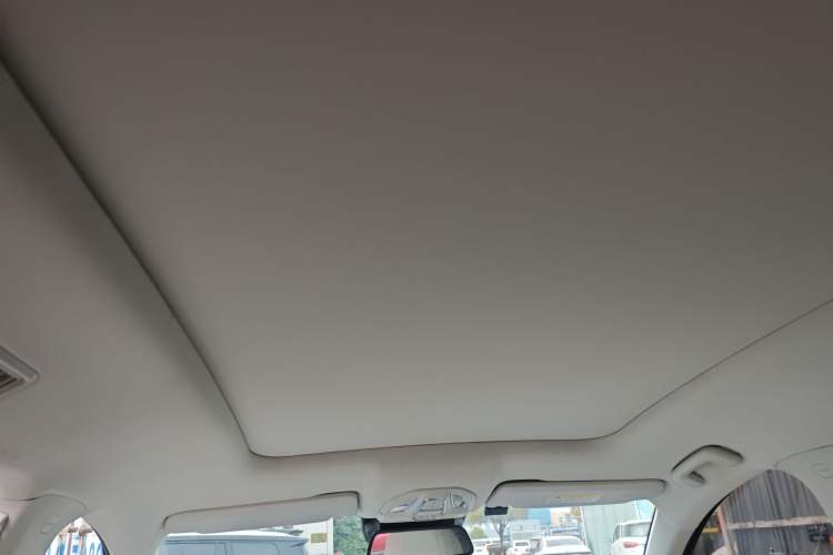 Used Wuling Victory 2023 2.0L DHT Luxury Edition
