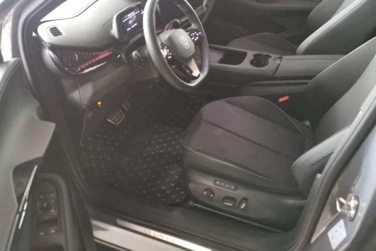 Used Volkswagen ID.UNYX 2024 Pro Long-Range Version Driver Seat