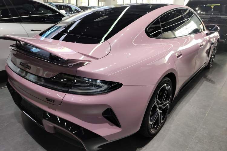 Used Xiaomi Auto SU7 2024 Rear-Drive Ultra-Long Range Advanced Pro-Level Intelligent Driving Version Rear Right 45 Deg