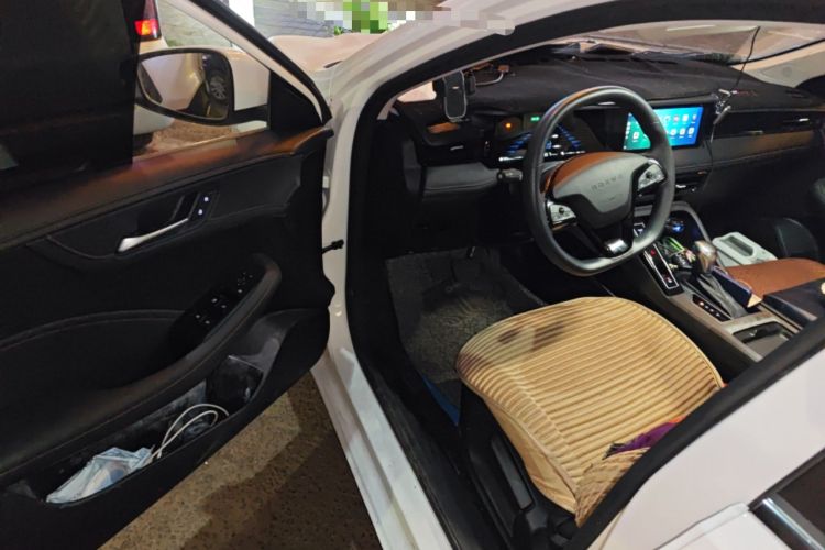 Used Roewe i5 2023 1.5L CVT Luxury Edition
