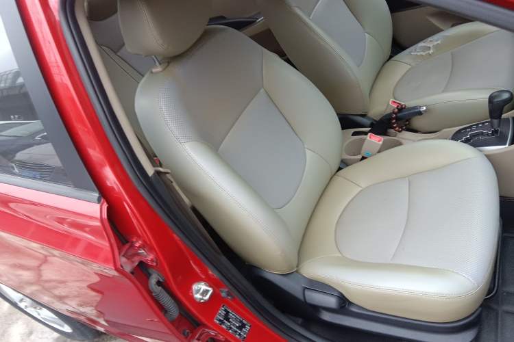 Used Hyundai Verna (older generation) 2014 1.4L Automatic Smart GLS
