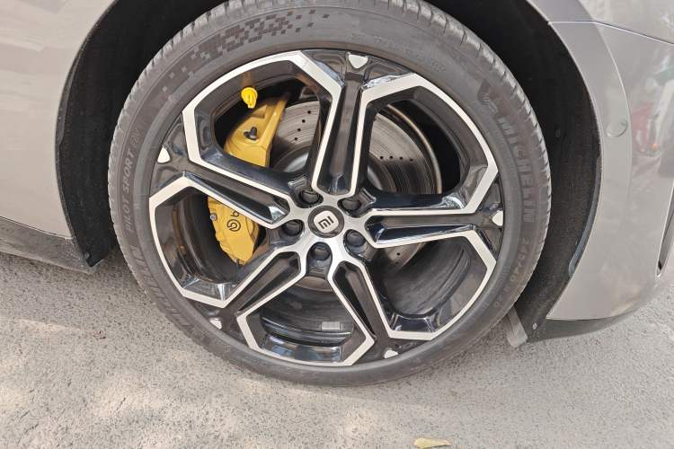 Used Xiaomi Auto SU7 2024 Rear-Drive Long-Range Intelligent Driving Version