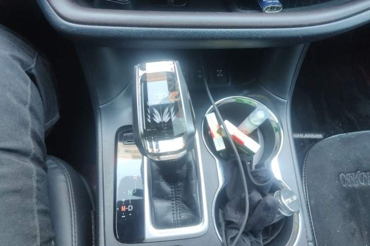 Used Toyota Highlander 2018 2.0T Four-Wheel Drive Luxury Version 7 Seats China VI Standard