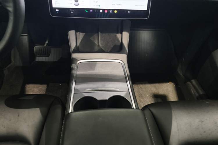 Used Tesla Model Y 2021 Standard Range Rear-Wheel Drive Version