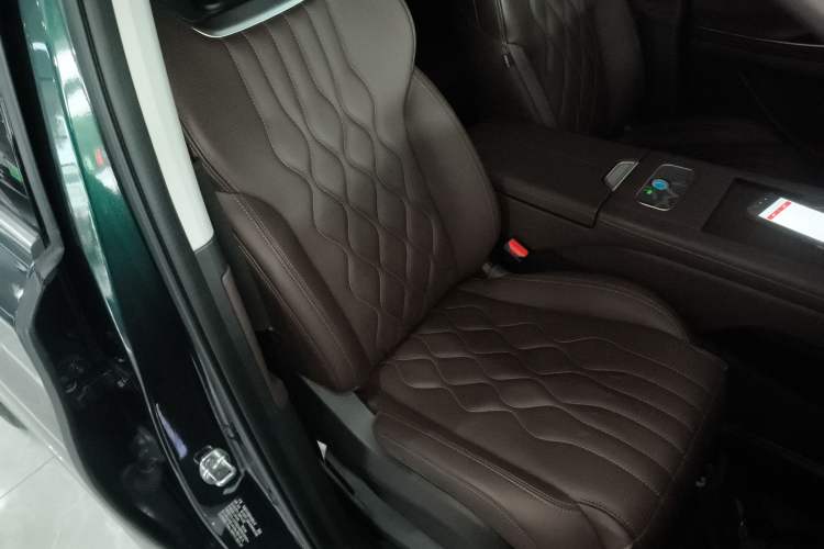 Used EXEED Lanyue 2023 400T Four-Wheel Drive Star Prestige 7-Seater