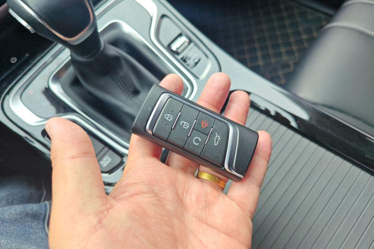 Used GAC Trumpchi M6 2023 PRO 270T DCT Luxury Edition
