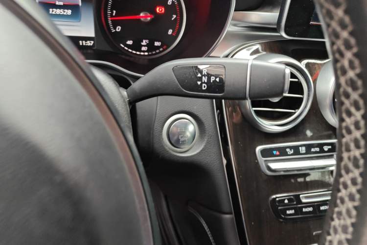 Used Mercedes-Benz GLC 2017 GLC 260 4MATIC Dynamic Edition
