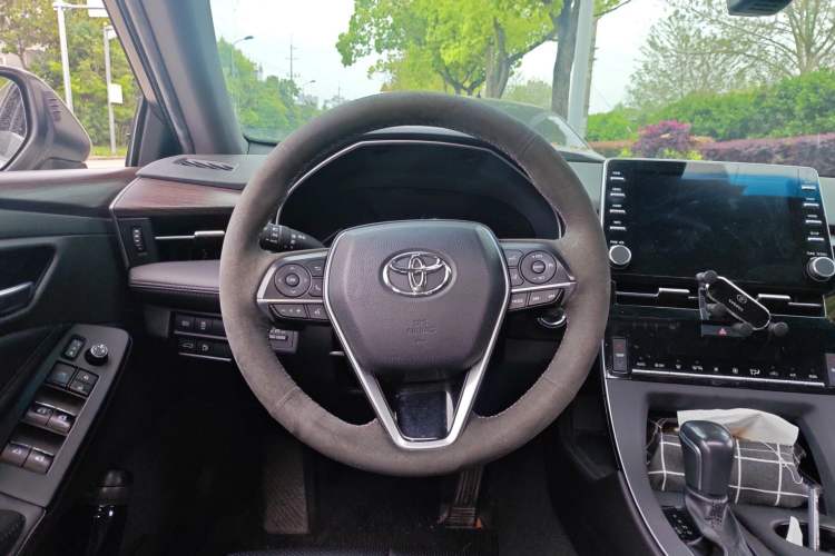 Used Toyota Avalon 2019 2.5L Ambition Version China VI Standard
