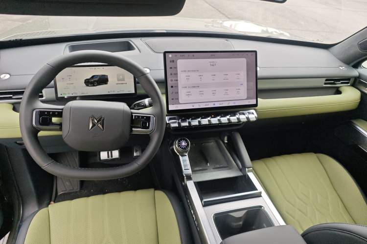 Used Brave warrior M817 2025 Model, Max+ Center Console