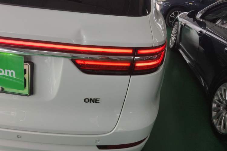 Used Li Auto ONE 2020 Extended-Range 6-Seater Version Right Rear Taillight