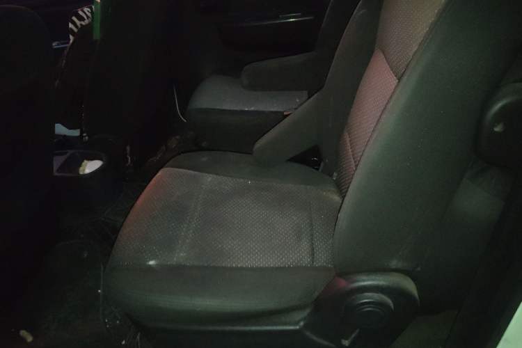 Used Dongfeng Fengon 330 2018 1.5L Manual Utility Version I DK15 Left Rear Seat