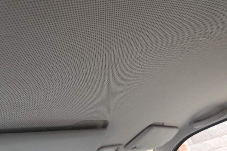 Used Wuling Hongguang MINIEV 2021 Macaron Fashion Model Lithium Iron Phosphate Headliner