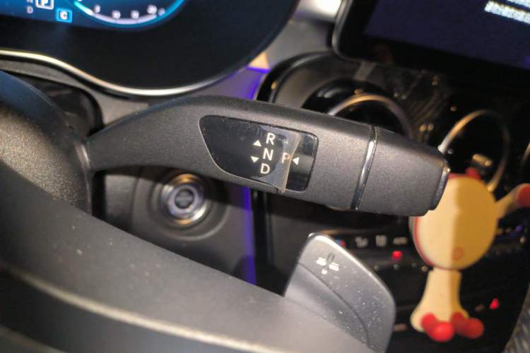 Used Mercedes-Benz C-Class 2020 Restyled C 260 L Sport Edition Gear Lever