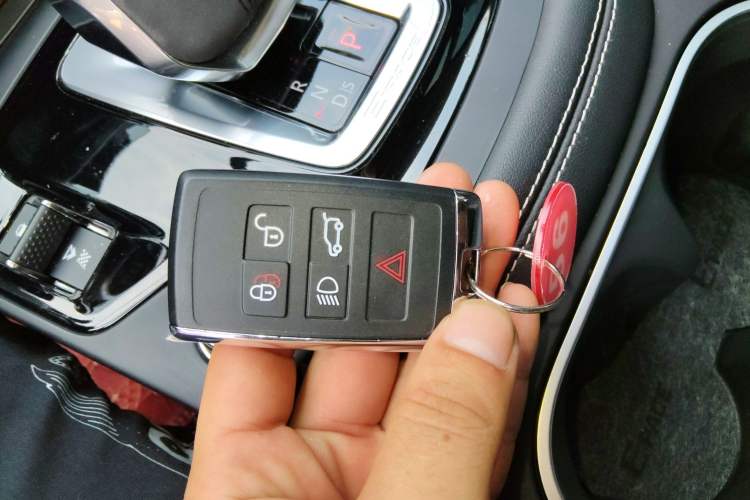 Used Jaguar E-PACE 2024 YAO Black Sport Edition R-DYNAMIC SE BLACK