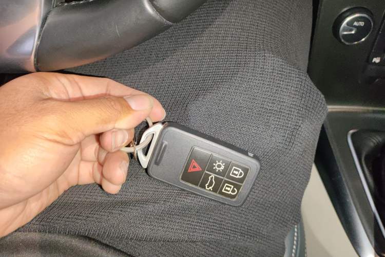 Used Volvo V40 2014 2.0T Zhiya Edition