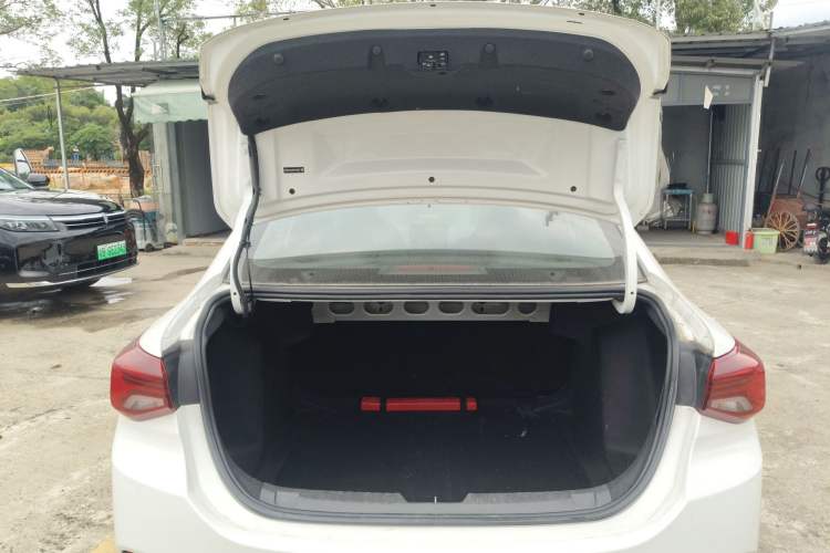 Used Chevrolet Cavalier 2022 325T Automatic Enjoyment Edition Trunk