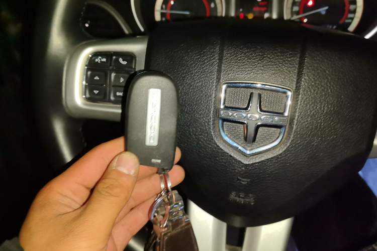 Used Dodge Journey 2013 3.6L Four-Wheel Drive Flagship Edition
