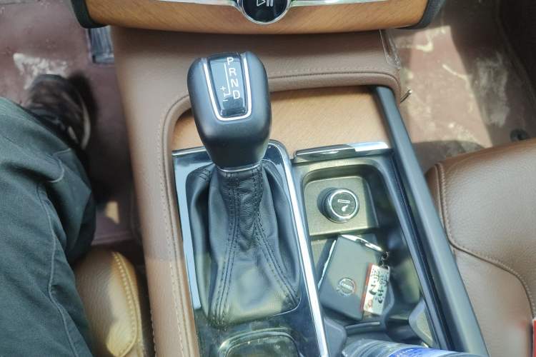 Used Volvo XC90 2020 Facelifted T6 Zhiyi Luxury 7-Seater
