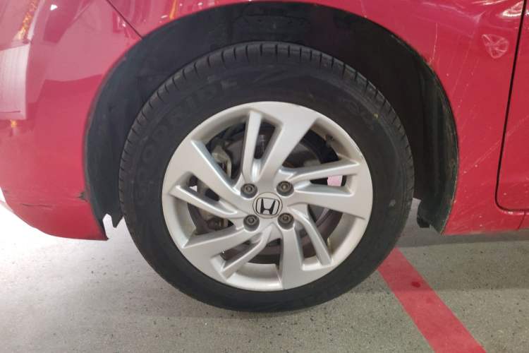 Used Honda Fit 2014 1.5L LX CVT Comfort Model Exterior 4