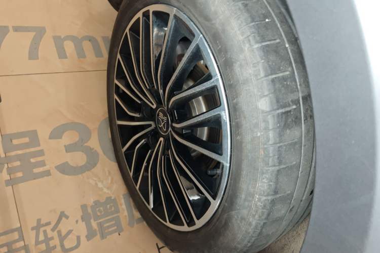 Used BYD Han 2023 DM-i Champion Edition 121KM Prestige Model
