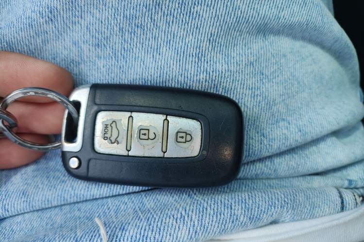 Used Hyundai Elantra (5th Generation / Langdong) 2012 1.6L Automatic Prestige Model
