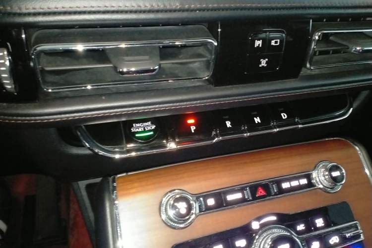 Used Lincoln Aviator 2020 3.0T V6 Four-Wheel Drive Premium Edition
