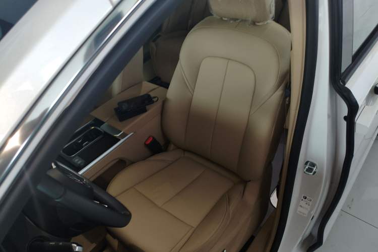 Used Buick GL8 2025 Model Land Cruiser Business Class Comfort DG Edition