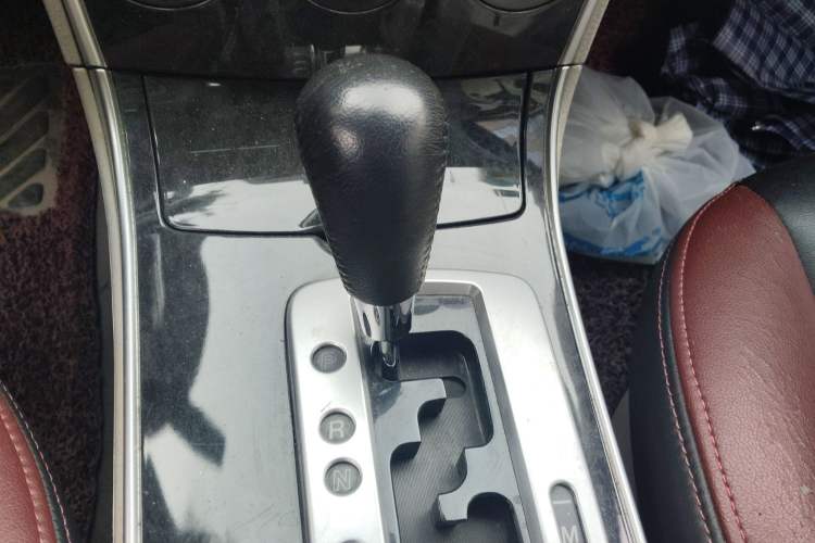 Used Mazda 6 2011 2.0L Automatic Fashion Edition Gear Lever