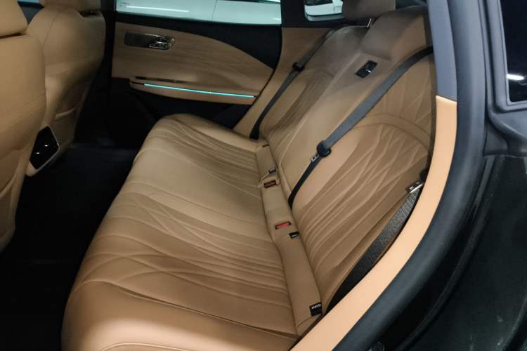 Used Geely Galaxy 8 2025 130km EM-P Starship Edition Left Rear Seat