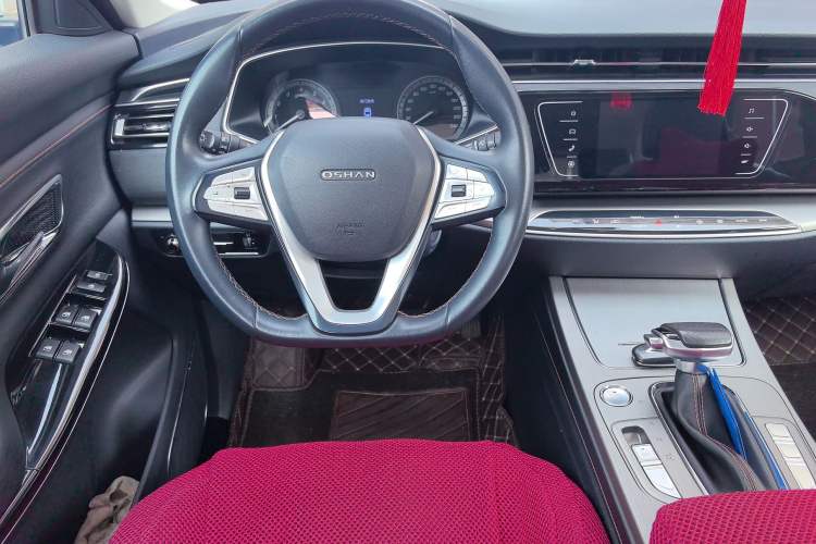 Used CHANGAN OSHAN X7 2020 1.5T Automatic Luxury Version Steering Wheel