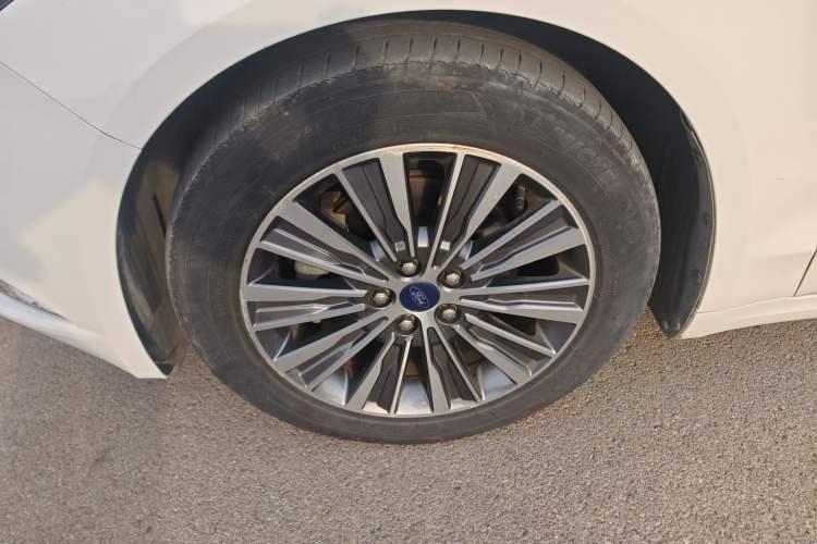 Used Ford Mondeo 2017 EcoBoost 180 Luxury Model
