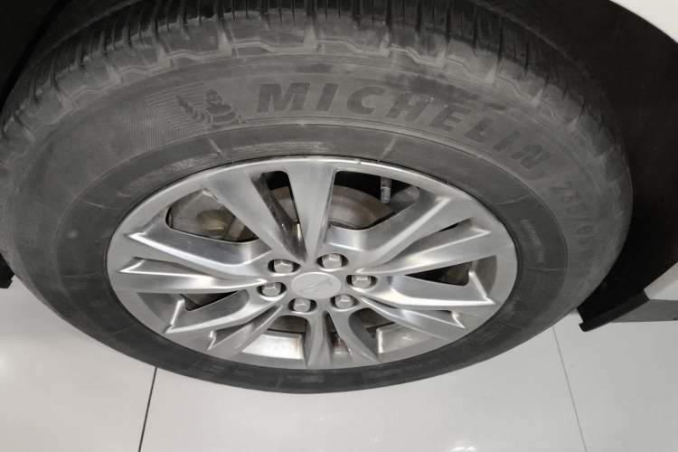 Used Cadillac XT5 2020 28T Luxury Version