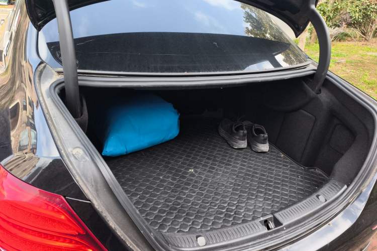 Used Mercedes-Benz E-Class 2016 E 300 L Stylish Model