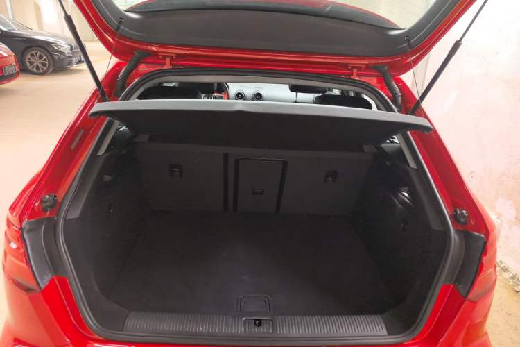 Used Audi A3 2018 30th Anniversary Edition Sportback 35 TFSI Ambition Model
